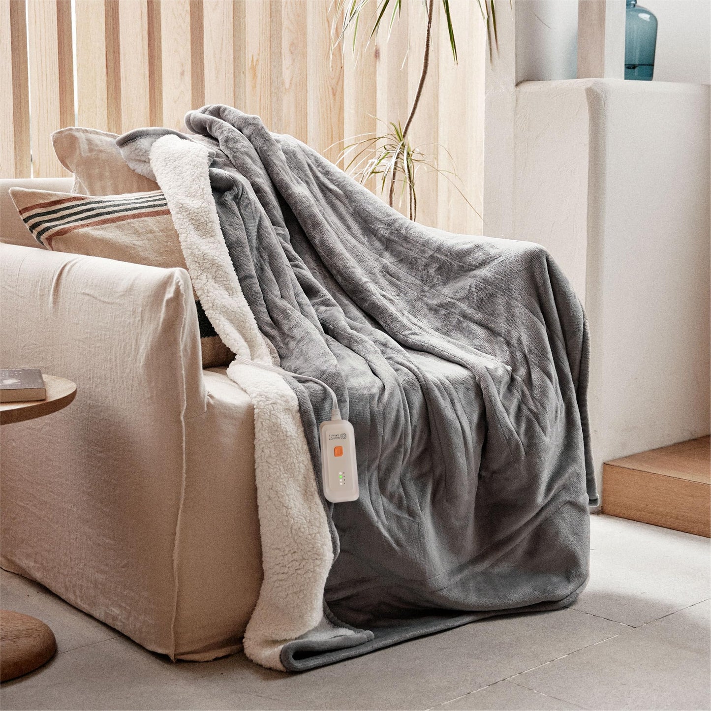 GOTCOZY Heated Blanket Electric Throw 50''X60''- Soft Silky Plush Electric Blanket with 4 Heating Level & 3 Hour Auto Off Heating Blanket, ETL Certified Machine Washable (Green)